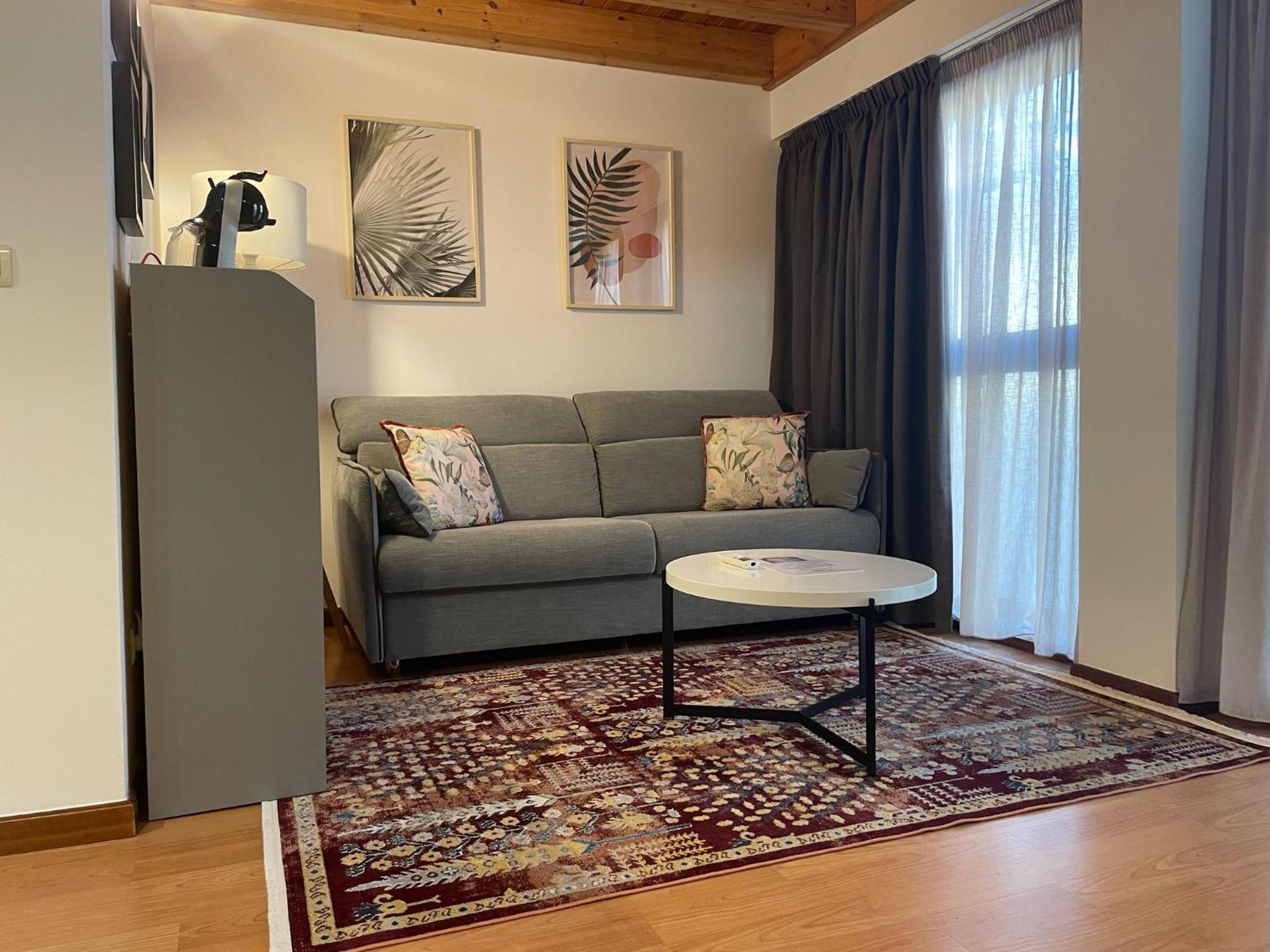 Apartamentos Ciudad Santiago سانتياغو دي كومبوستيلا المظهر الخارجي الصورة
