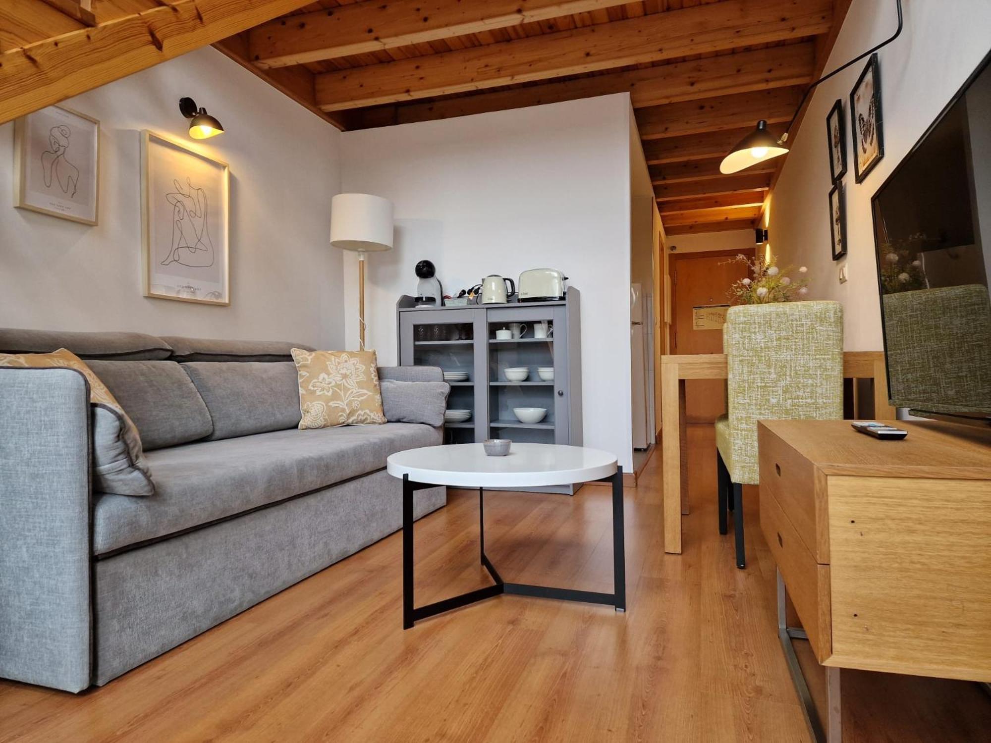 Apartamentos Ciudad Santiago سانتياغو دي كومبوستيلا المظهر الخارجي الصورة